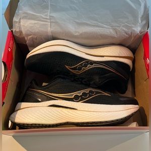 NEW Endorphin Speed 3’s | Black & Gold